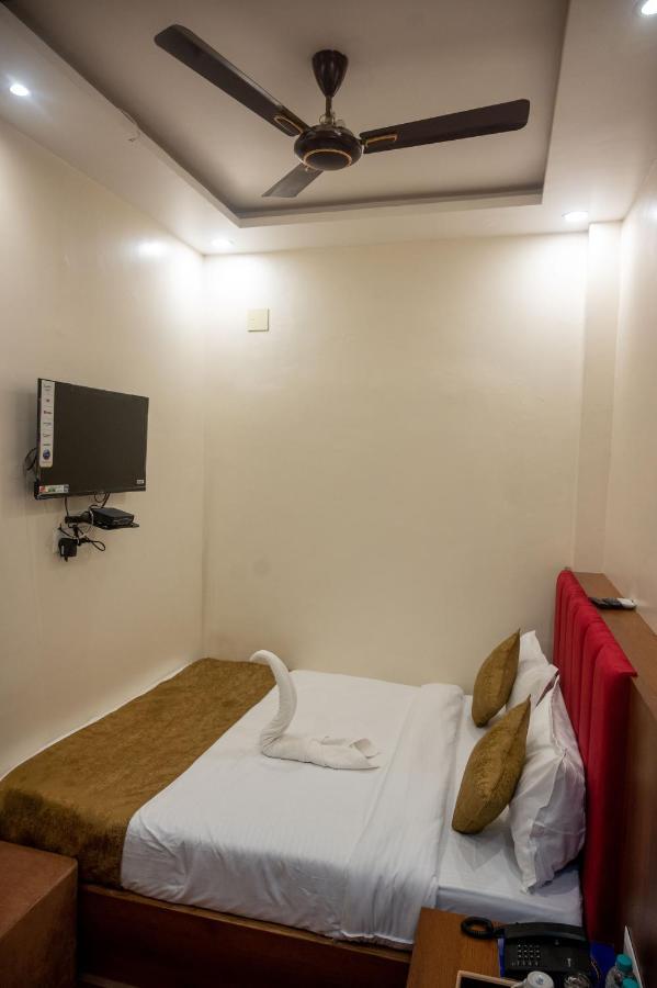 Kiran Palace Hotel Váránaszi Kültér fotó