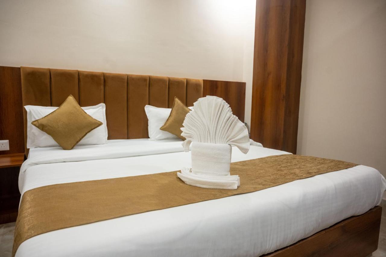 Kiran Palace Hotel Váránaszi Kültér fotó