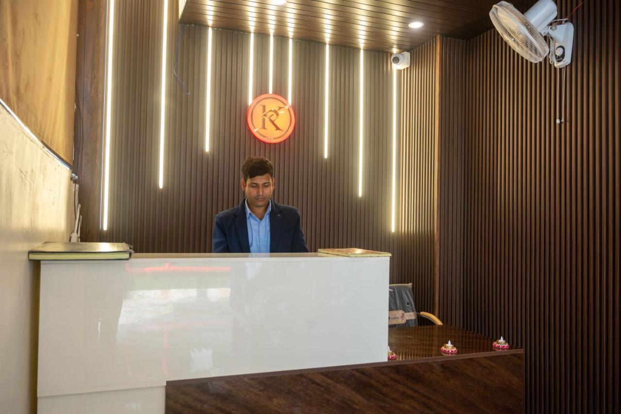 Kiran Palace Hotel Váránaszi Kültér fotó